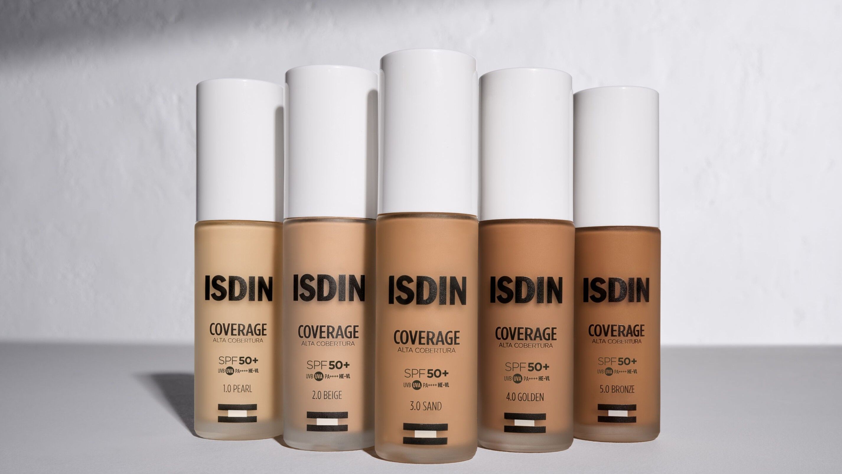 Coverage está disponible en 5 tonos. FUENTE: ISDIN