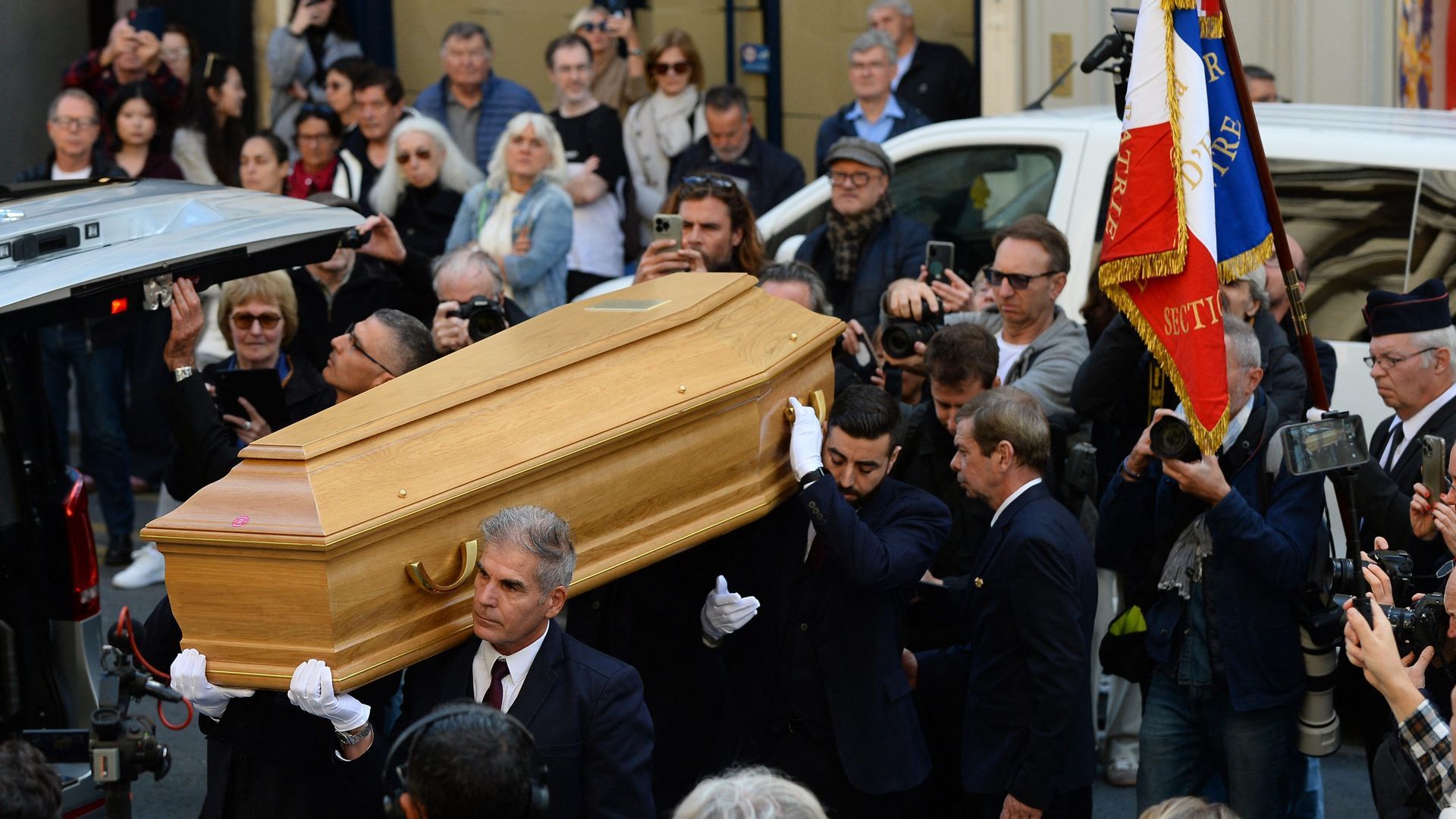 El último adiós a Claudia Cardinale en París