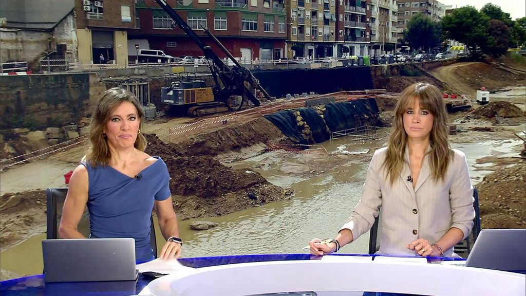 Con Isabel Jiménez y Ángeles Blanco Informativos Telecinco 2025 Mediodía 30/09/2025