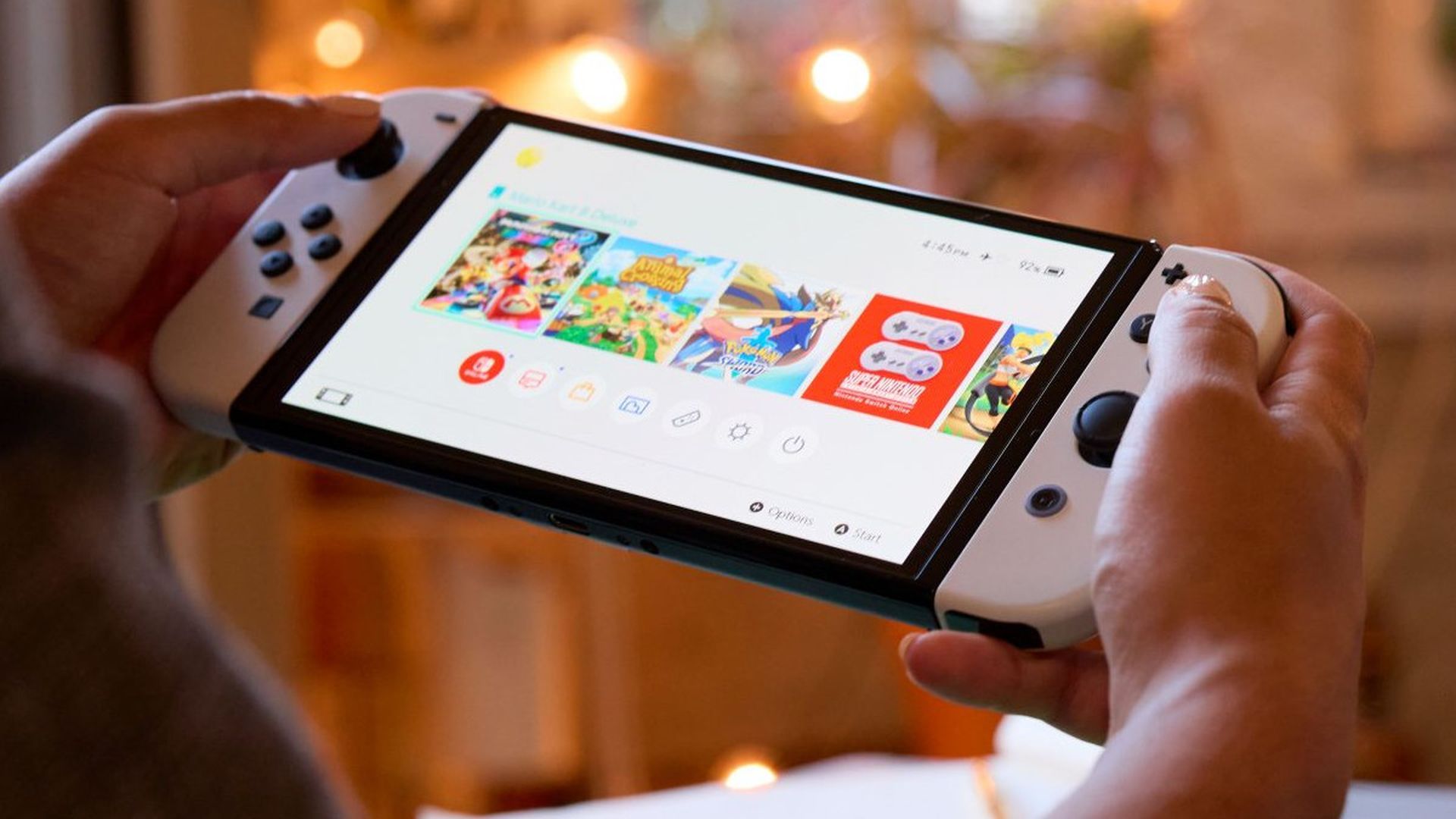 La consola del momento, al mejor precio: llévate la Nintendo Switch OLED con descuentazo durante los Días Naranjas de PcComponentes