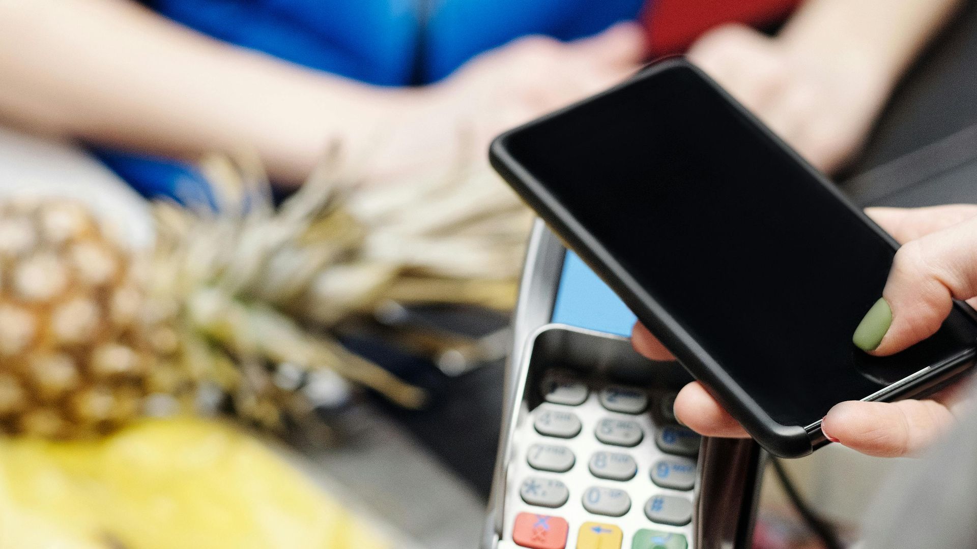 La OCU revela cómo las tarjetas virtuales pueden blindar tus compras