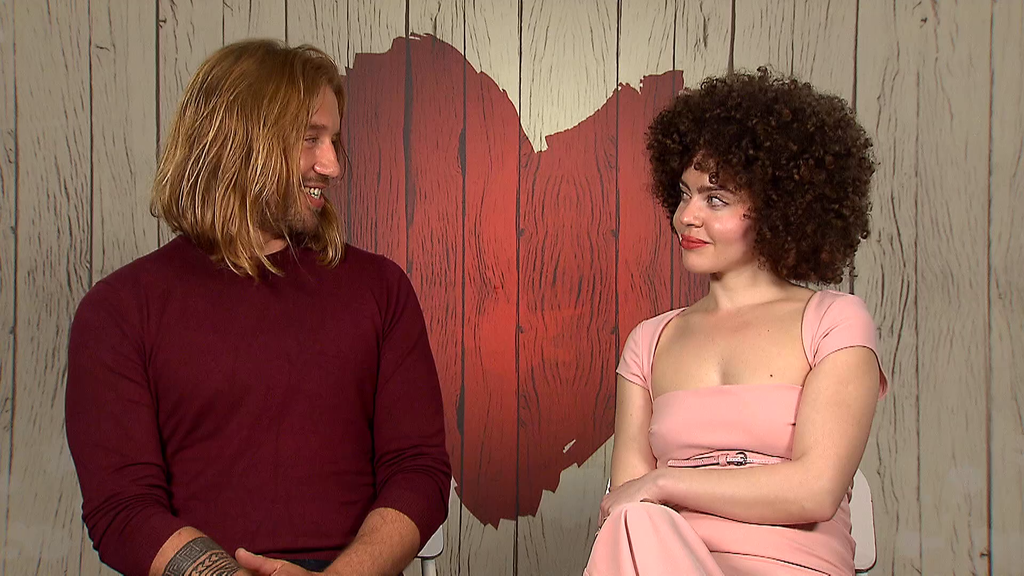 Un soltero de 'First dates' hace cambiar de opinión a su cita con su "arma de seducción masiva": "He empezado a verle con otros ojos"