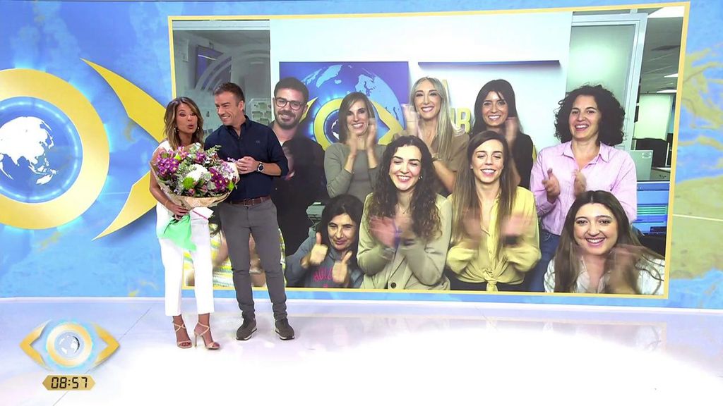 Ana Terradillos se emociona con la sorpresa de su equipo el día de su cumpleaños: "Me hacéis brillar"