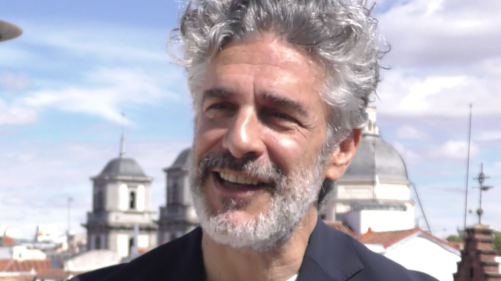 Leonardo Sbaraglia: "He escrito cartas de amor, de puño y letra, por mensaje de texto, por el ordenador"