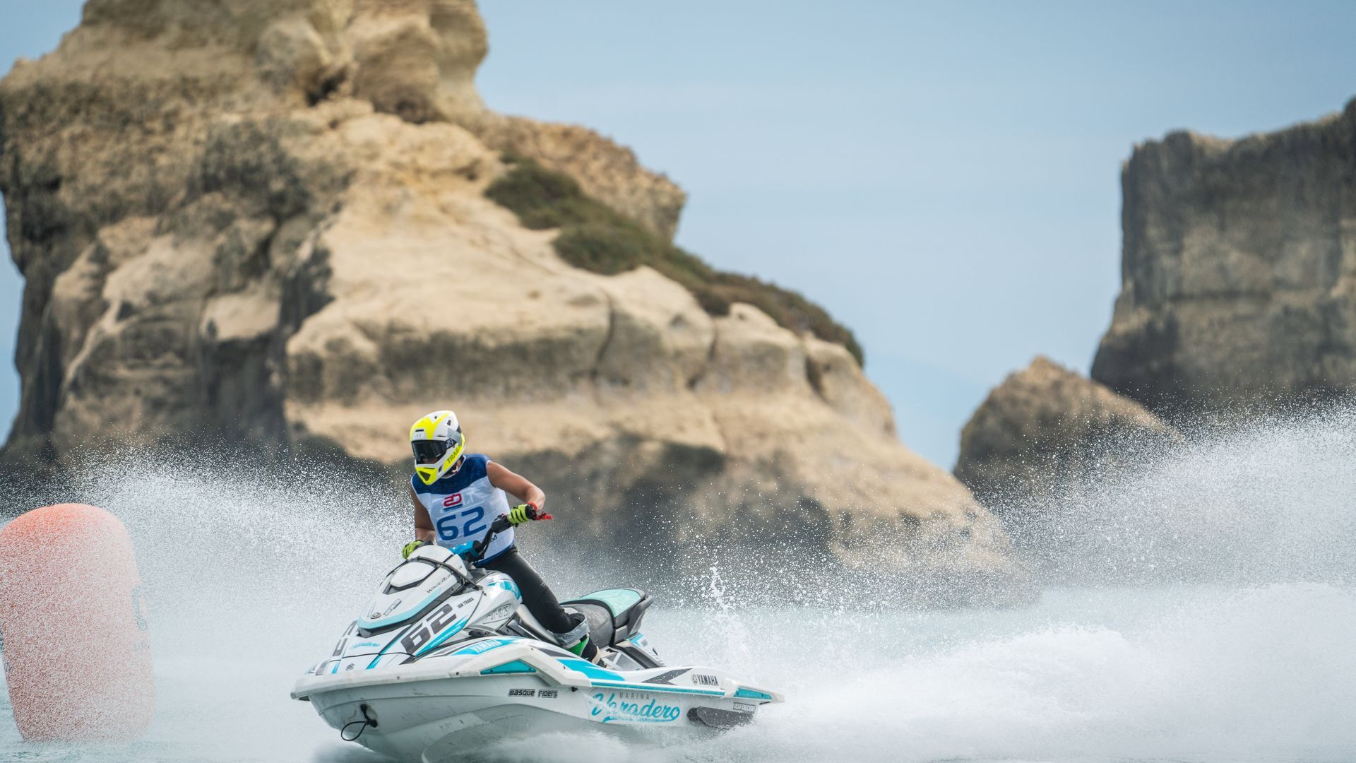 El joven piloto de Berango, Ian Traba se ha hecho con el Mundial de Aquabike Offshore celebrado en Puglia