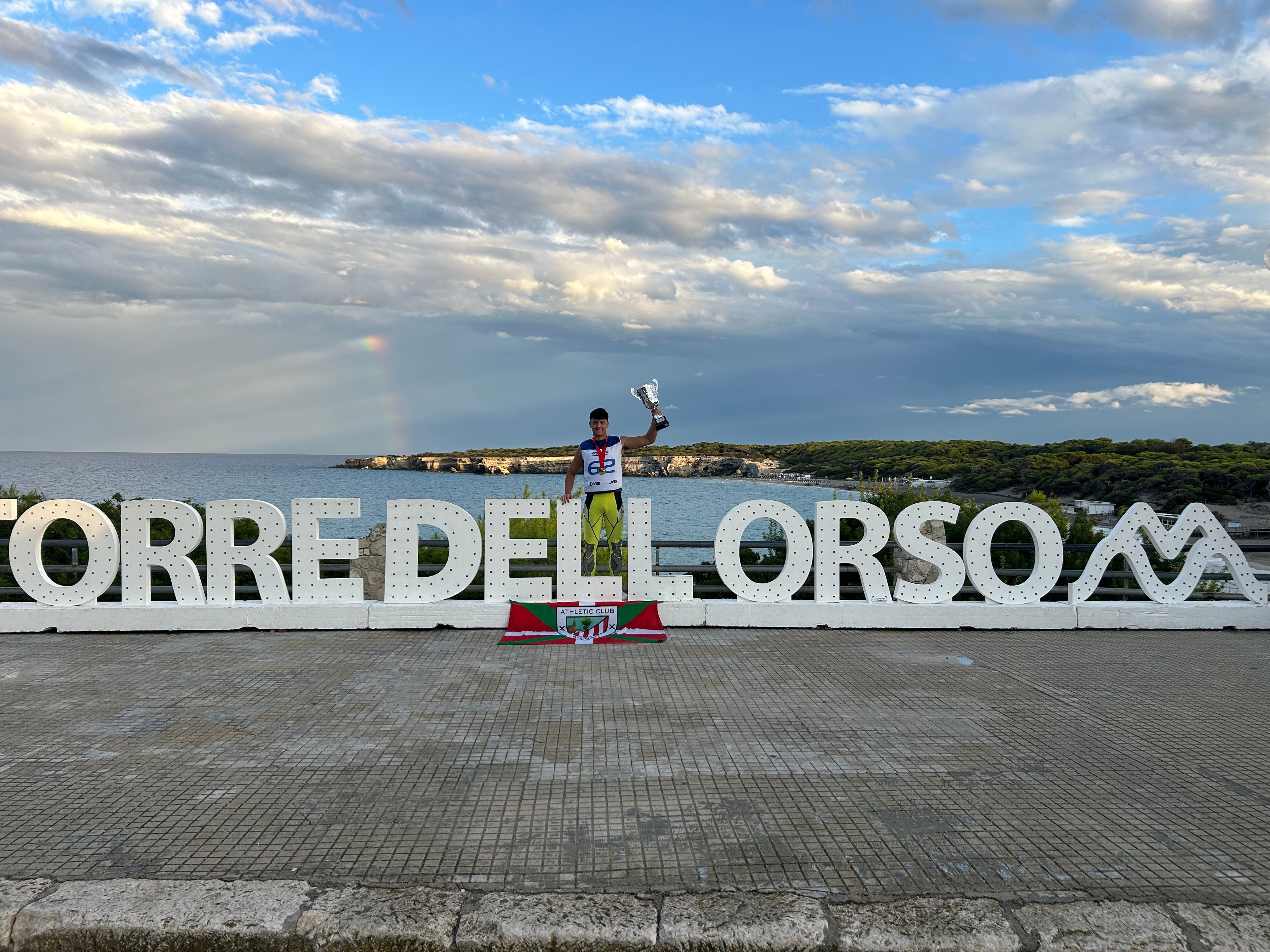 Ian Traba celebrando su victoria este pasado fin de semana