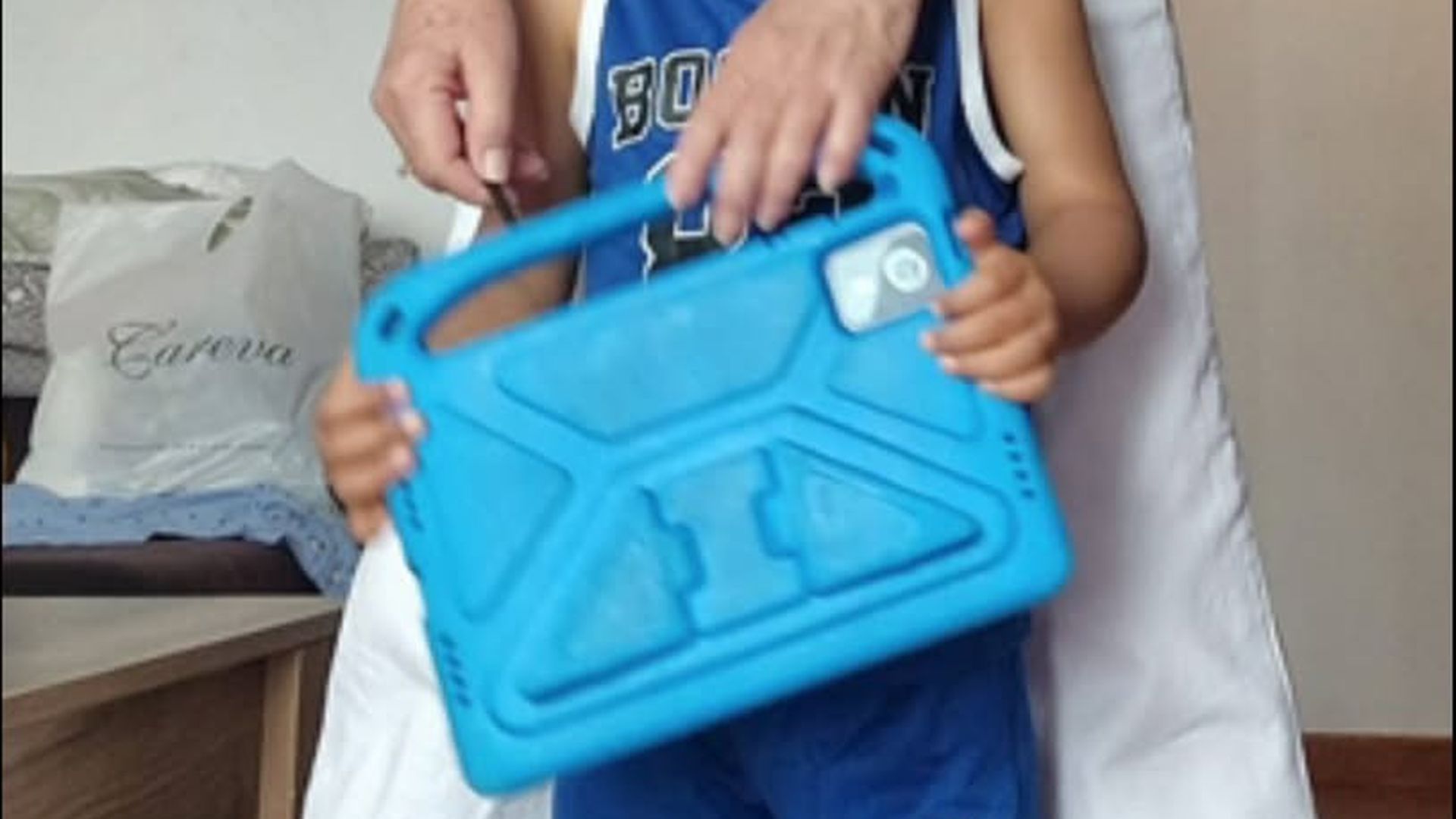 La tablet perdida de Liam, un niño con autismo que vive en O Milladoiro