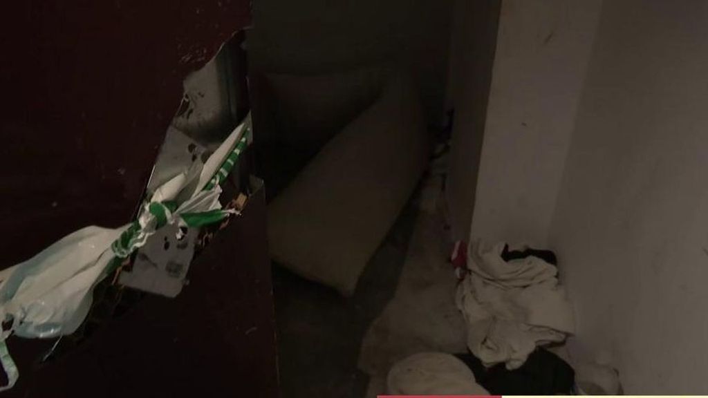 Entramos en el zulo en el que la menor de Horche estuvo secuestrada: "Malvivían juntas en un sótano diminuto”