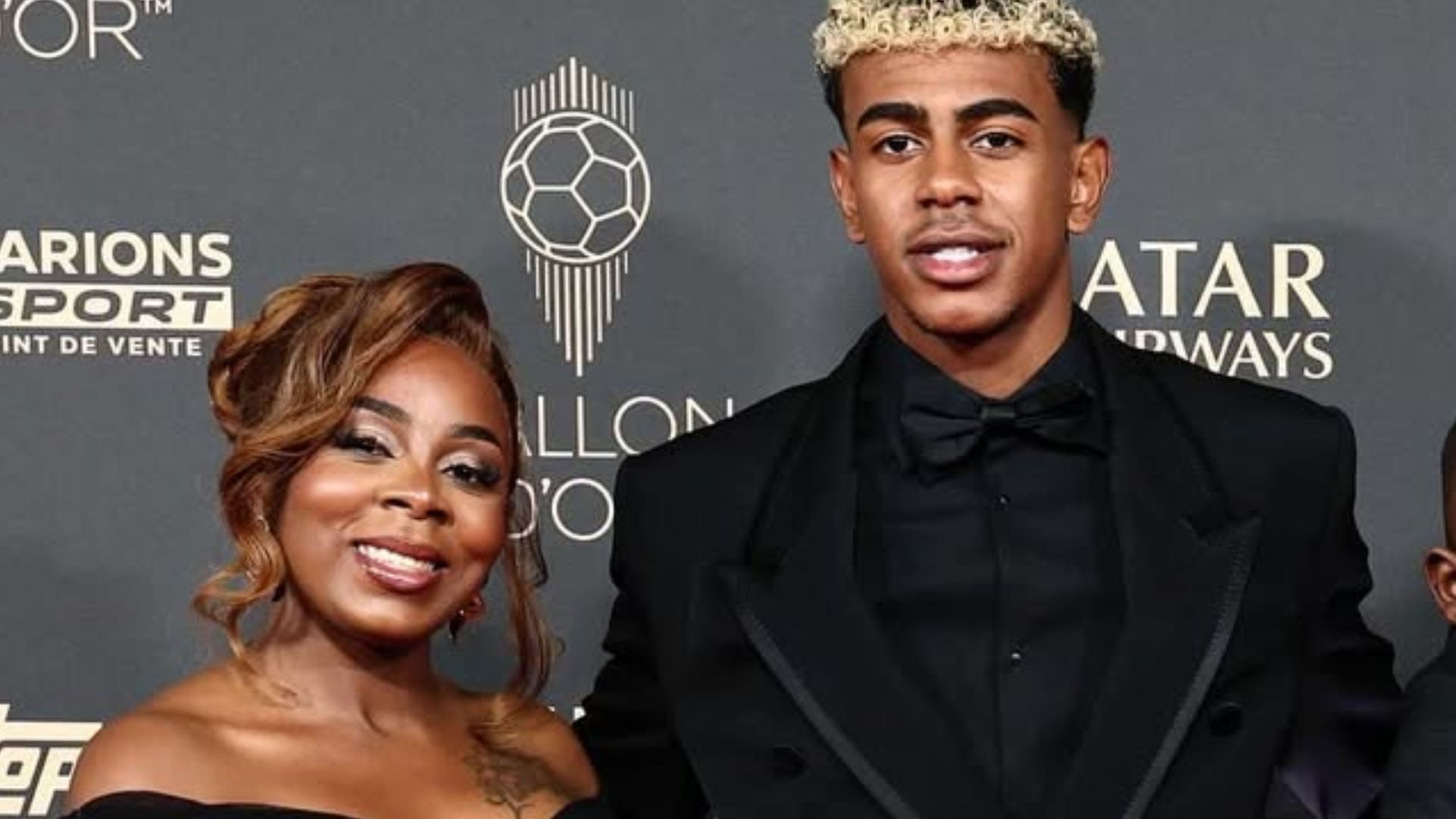 El jugador de fútbol, Lamine Yamal, y su madre, Sheila Ebana