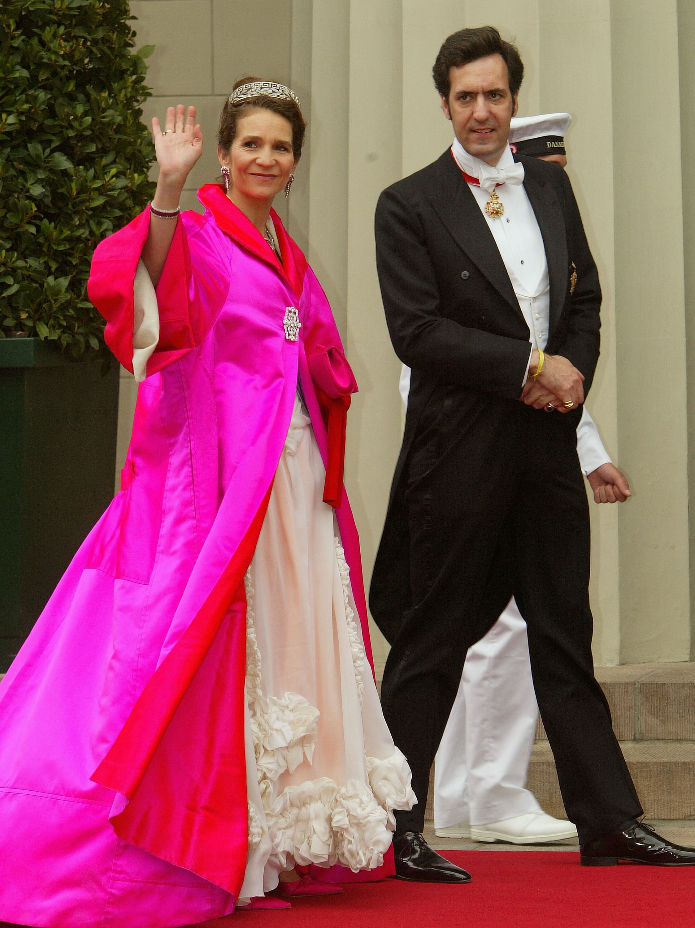 El look de la Infanta Elena en la boda de Federico y Mary de Dinamarca