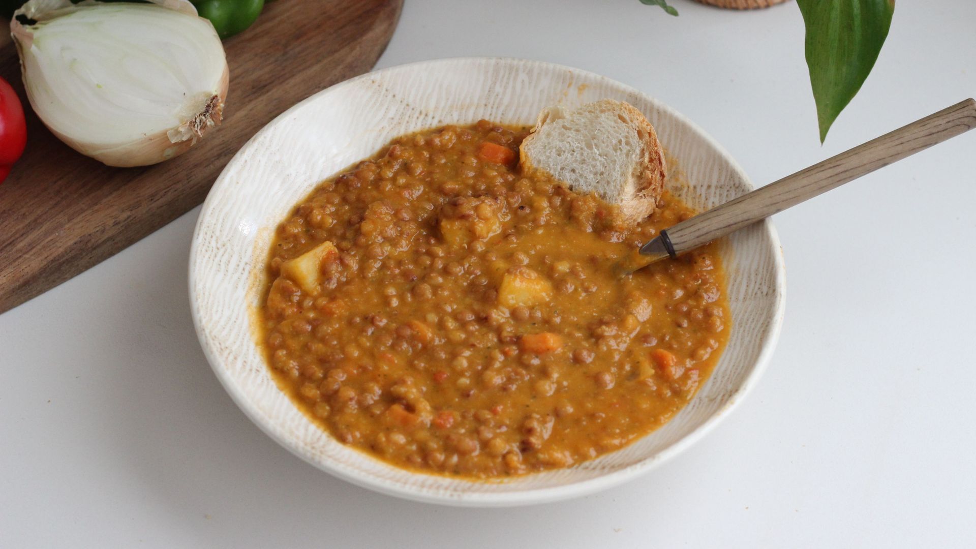 Lentejas veganas exprés: BeginVeganBegun nos da su receta más rápida y nutritiva