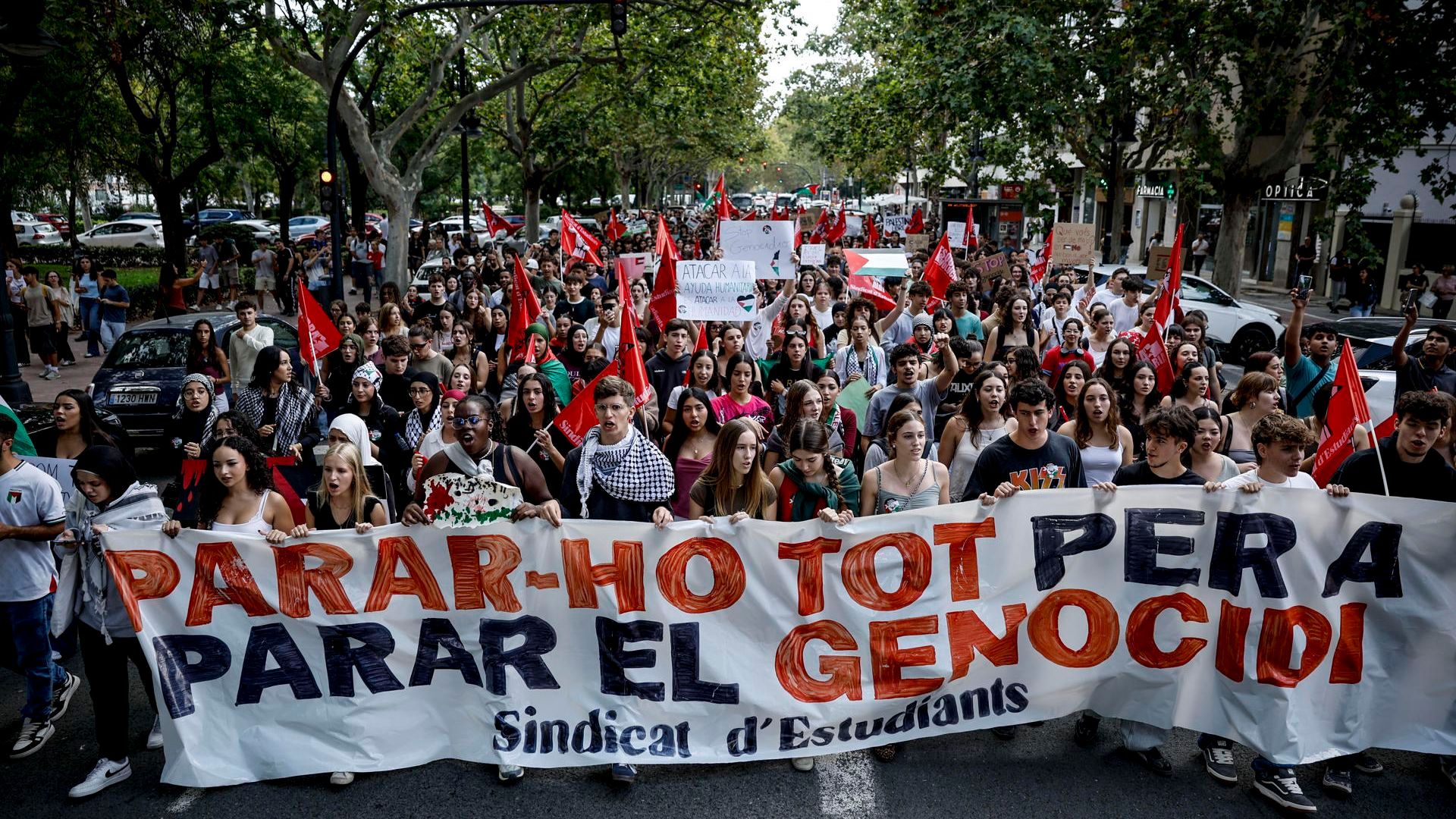 Manifestaciones multitudinarias en España para exigir el fin del genocidio en Gaza tras la detención de la Flotilla