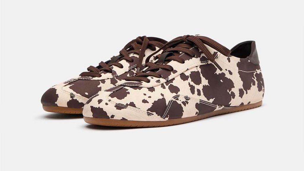 Sneakerinas estampado de vaca