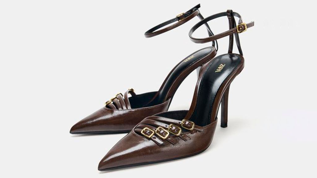 Stilettos con hebillas