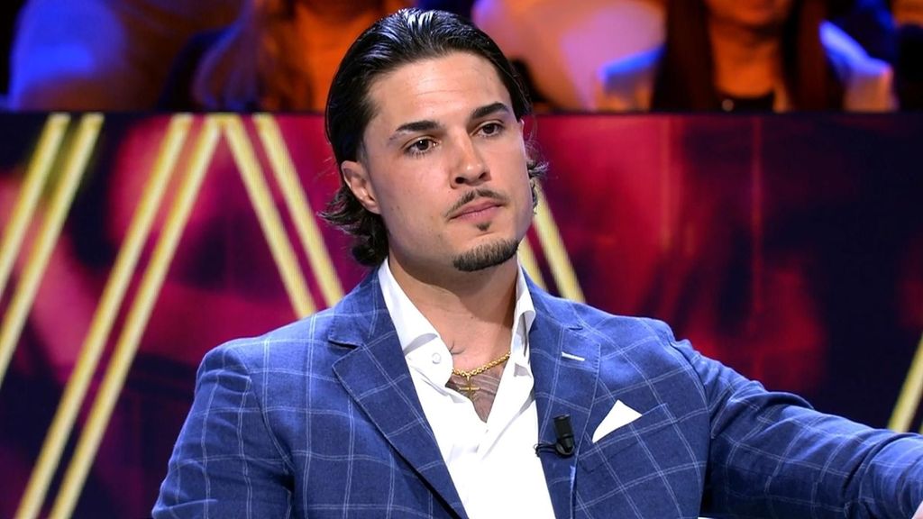Carlo Costanzia responde a las últimas polémicas, las pruebas definitivas de Sonia Moldes contra Lequio y Amador Mohedano se pronuncia tras su ingreso, en ¡De Viernes!