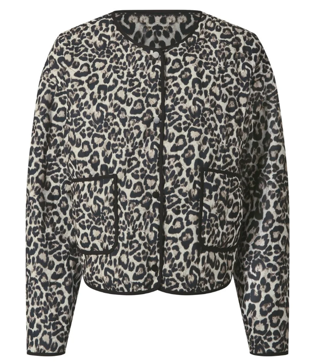 Cazadora de leopardo