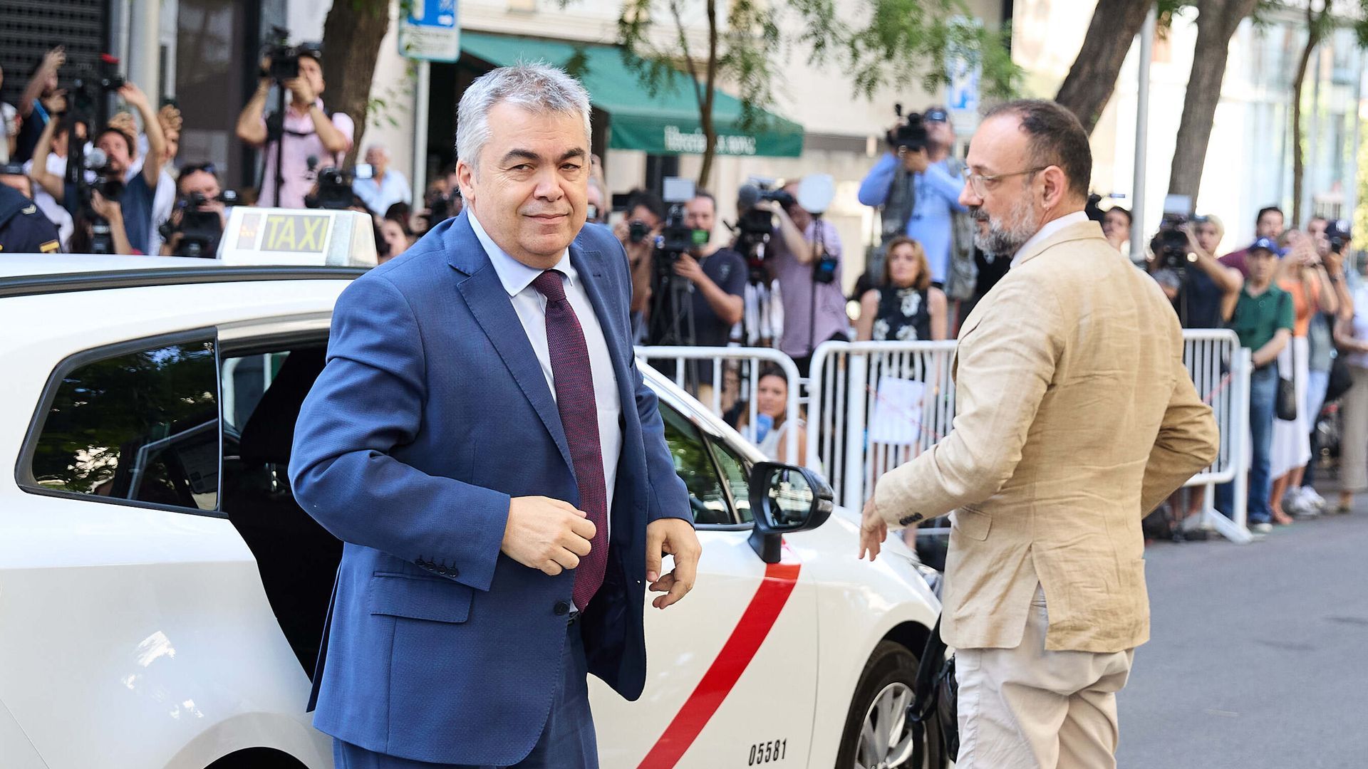 El exsecretario de Organización del PSOE Santos Cerdán a su llegada a declarar en el Tribunal Supremo