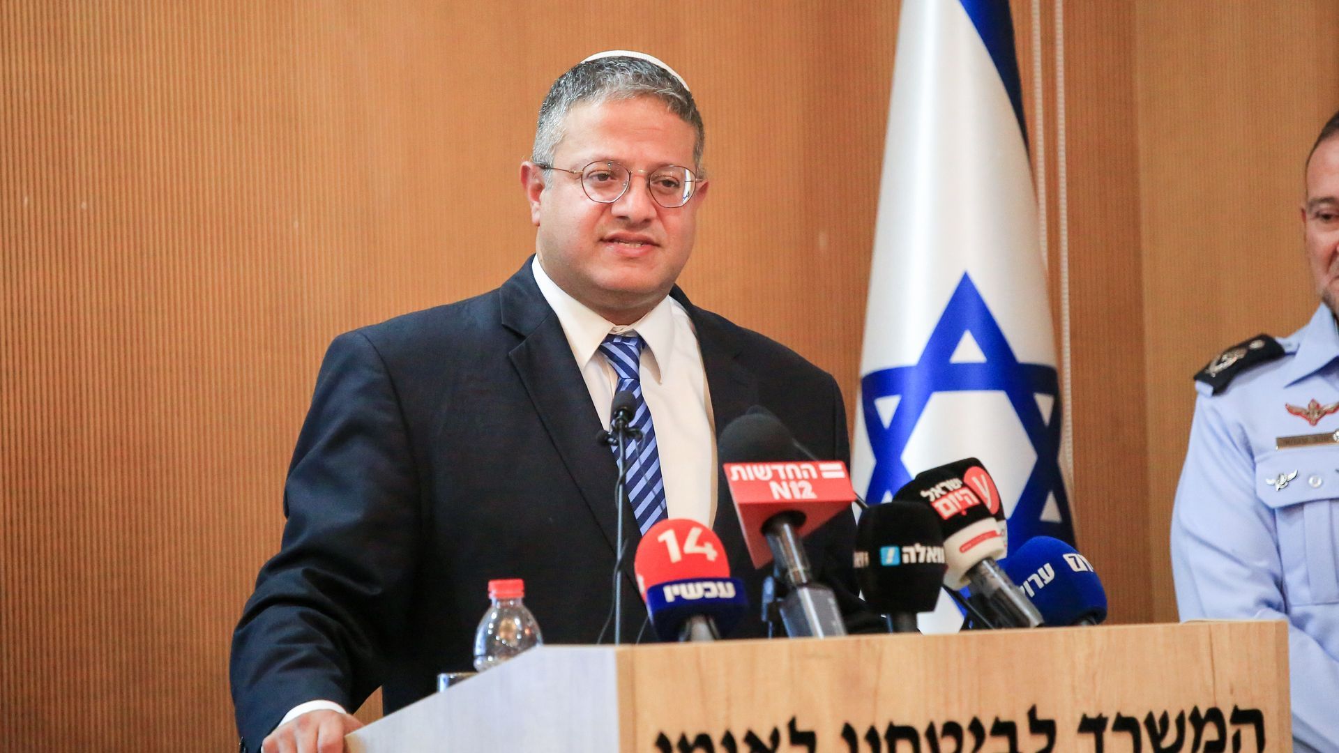 El ministro de Seguridad de Israel llama "terroristas" a los activistas detenidos en la flotilla camino a Gaza