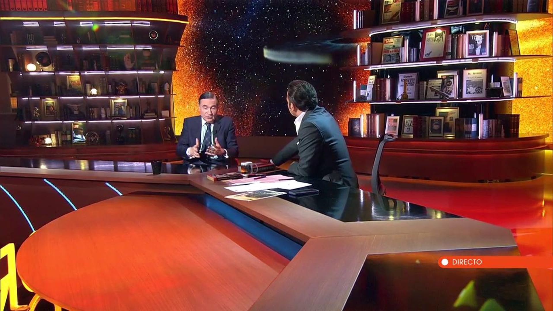 Iker Jiménez entrevista a Pedro J. Ramírez