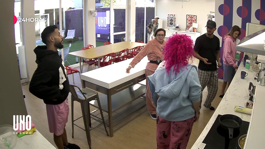 Los participantes de 'Uno de GH20' critican la actitud de Nora, su nueva compañera: "Solo quiere llamar la atención"