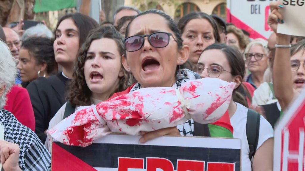 Incidentes en las manifestaciones por la Flotilla: dos detenidos y 14 mossos heridos en Barcelona y cargas en Madrid