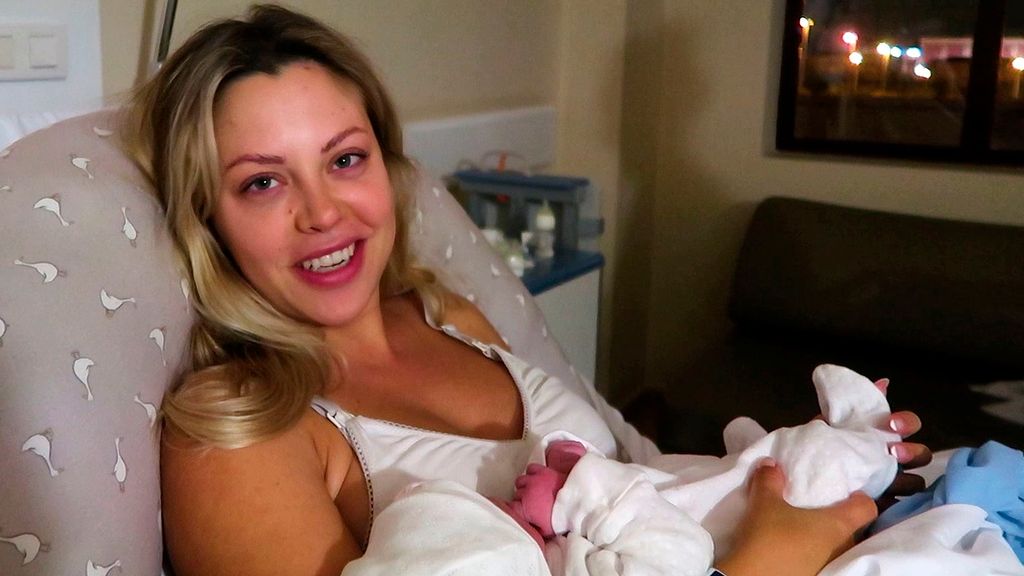 Sandra Férriz habla por primera vez tras dar a luz a su hija Gia Inesperado by Sandra Férriz Temporada 1 Top Vídeos 21