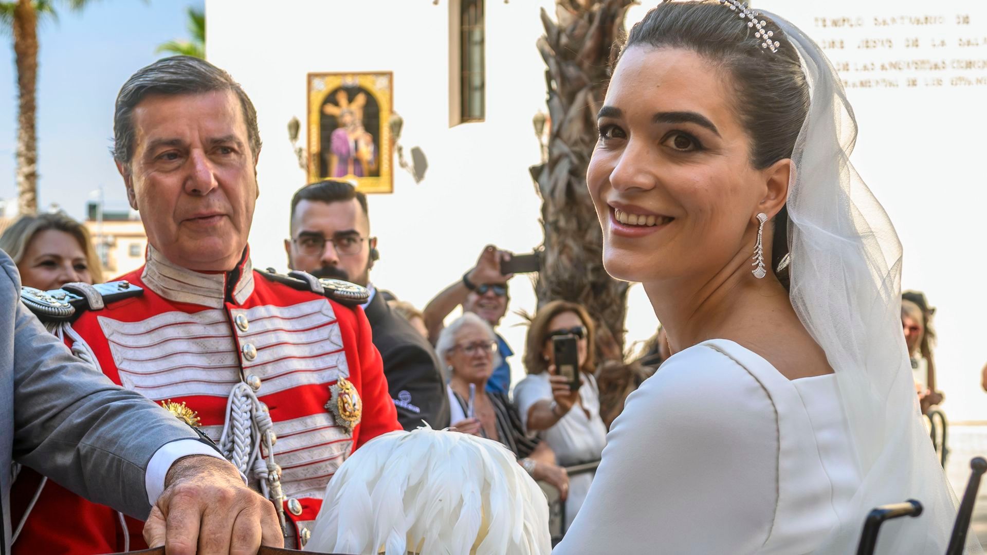 Bárbara Mirjan da el 'sí, quiero' a Cayetano Martínez de Irujo: ¿ostentará algún título nobiliario tras la boda?