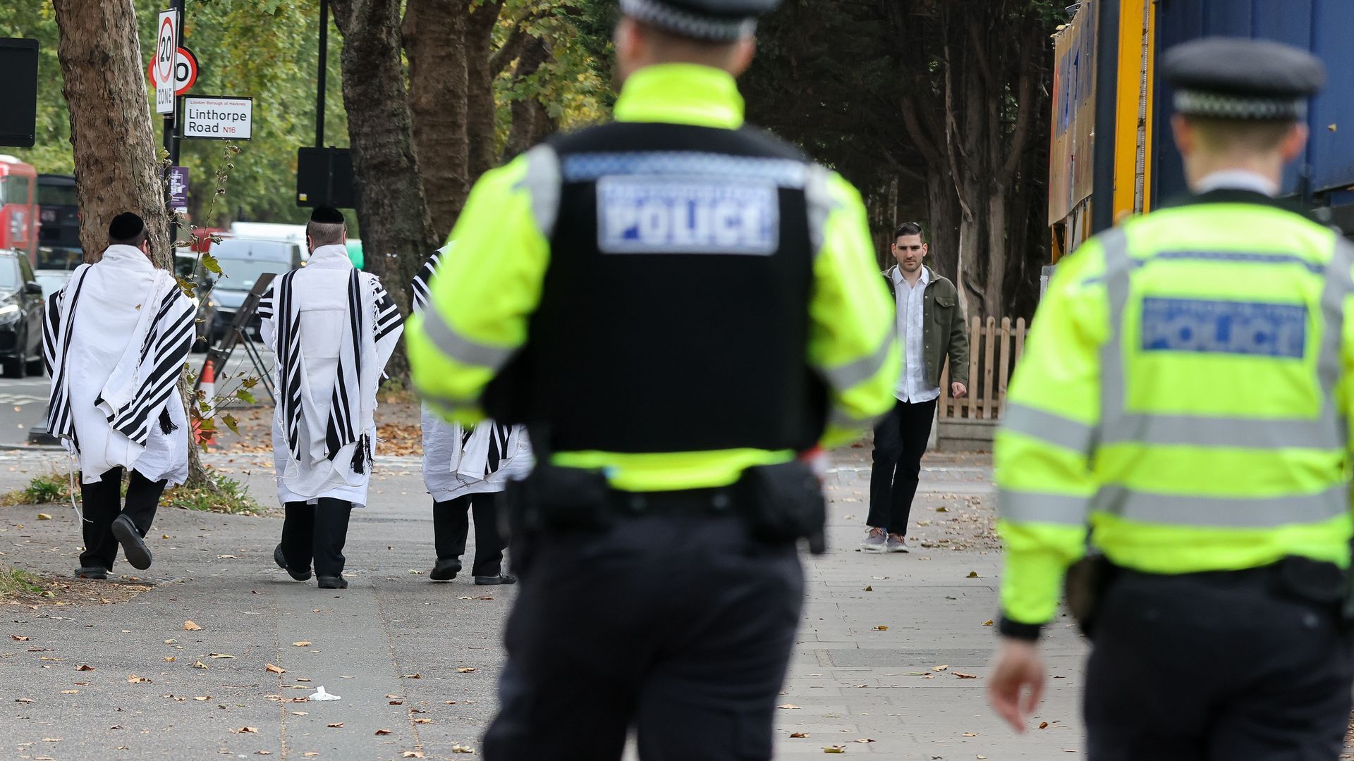 Seis detenciones relacionadas con el ataque contra la sinagoga de Mánchester por "cometer, preparar e instigar actos de terrorismo"