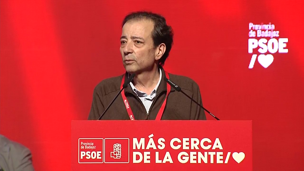 Guillermo Fernández Vara, expresidente de la Junta de Extremadura, ha muerto a los 66 años de edad