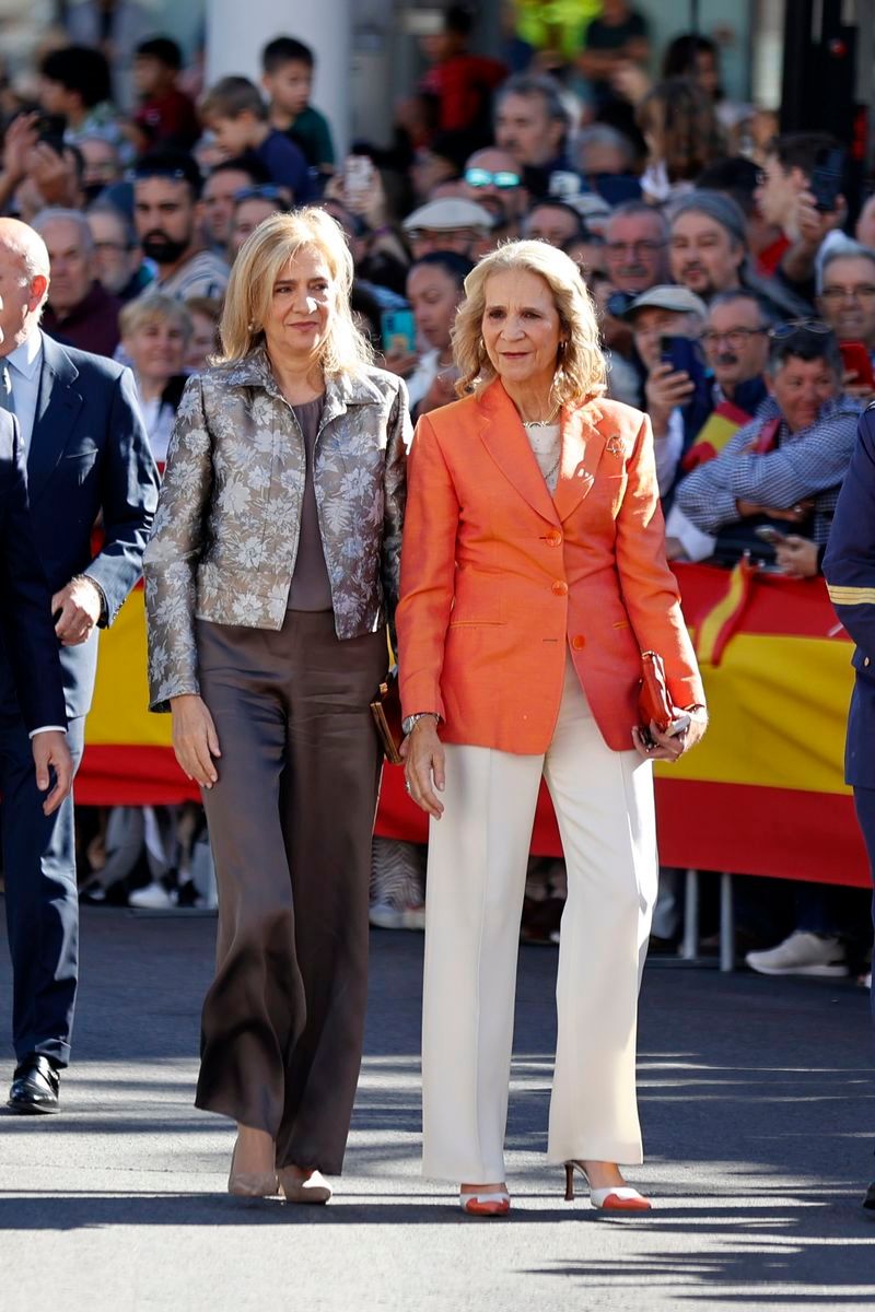 Las infantas Elena y Crisitna se reencuentran