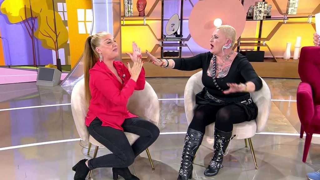 Gran bronca en 'El diario de Jorge' entre dos artistas por un dudoso premio: "Tienes muy mal perder, a la vista está"