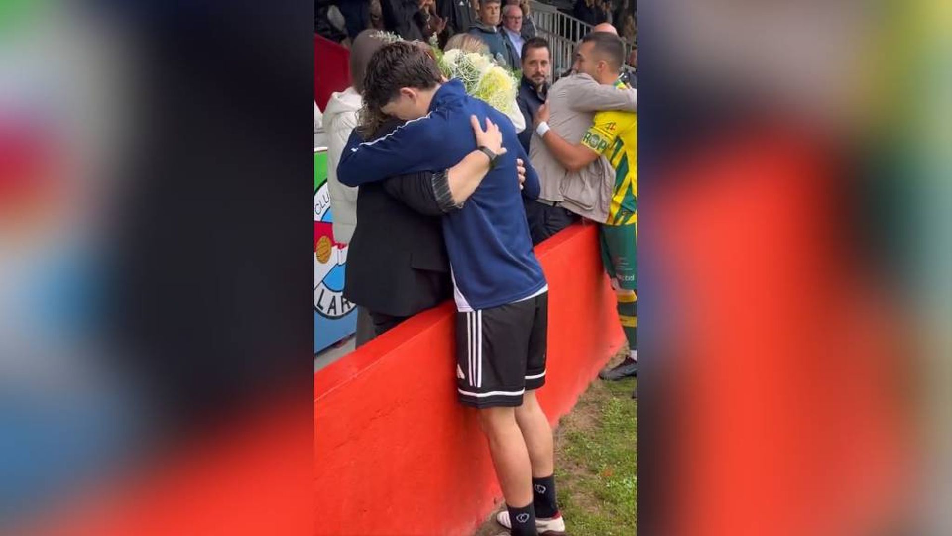 El homenaje del CD Laredo y el CD Tropezón en memoria de Raúl Ramírez Osorio, portero fallecido tras un golpe en la cabeza: “Eterno”