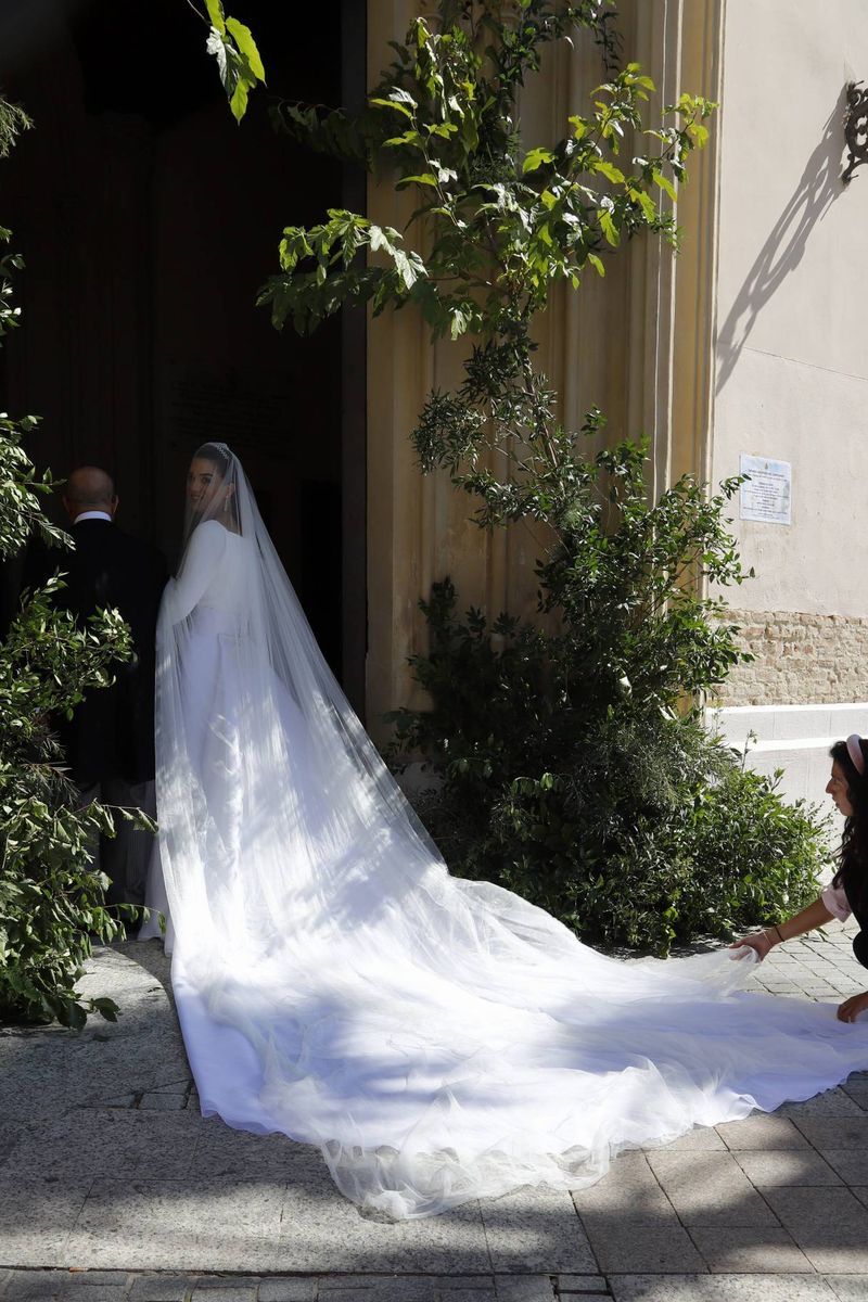 El look de novia de Bárbara Mirjan, en su boda con Cayetano Martínez de Irujo
