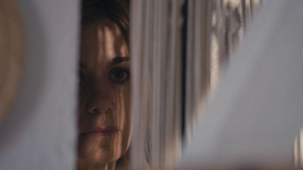 Hugo confiesa toda la verdad a Ainara mientras Inés descubre su relación secreta