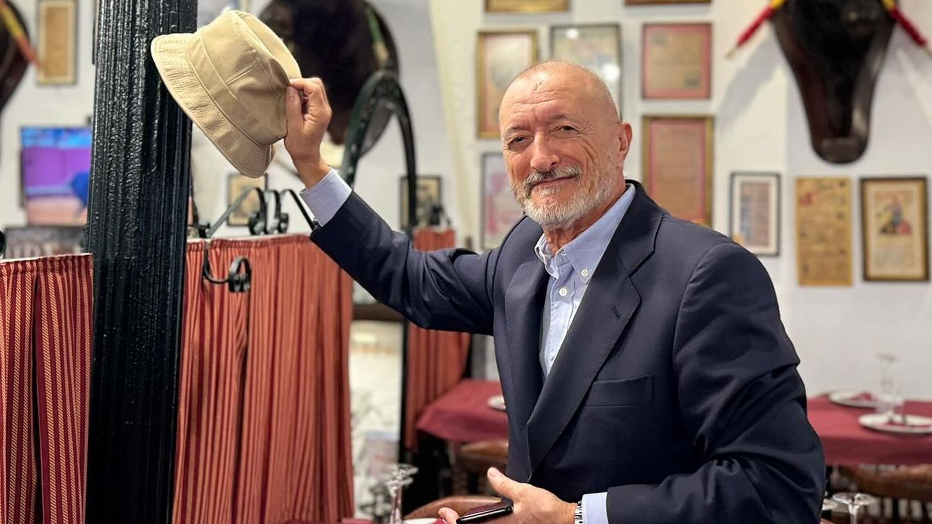 Arturo Pérez-Reverte en Las Piletas