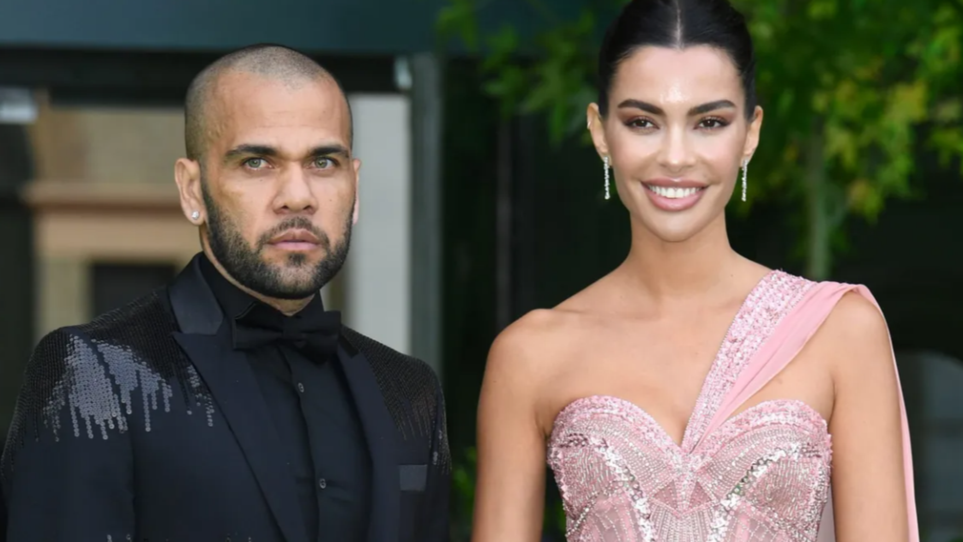 Dani Alves y Joana Sanz