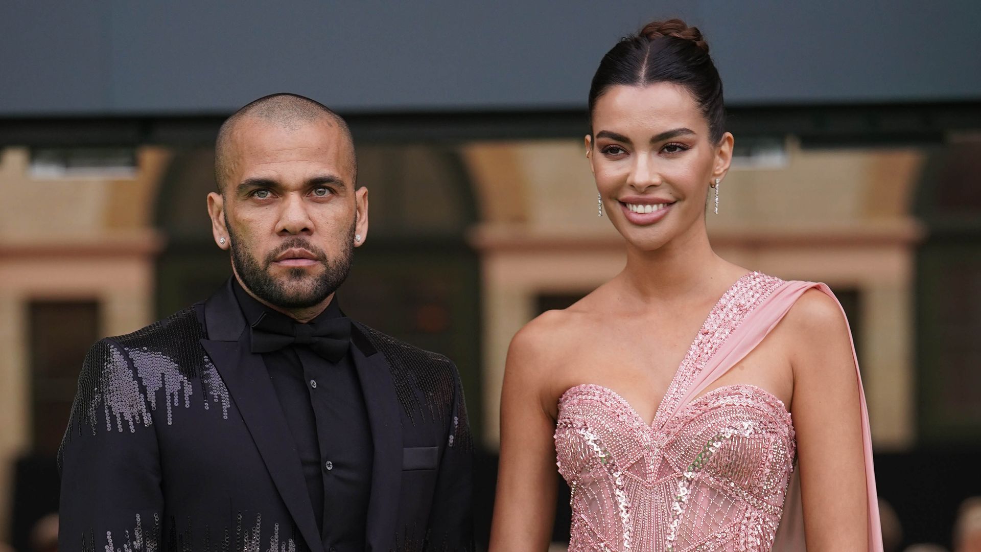 Dani Alves y Joana Sanz