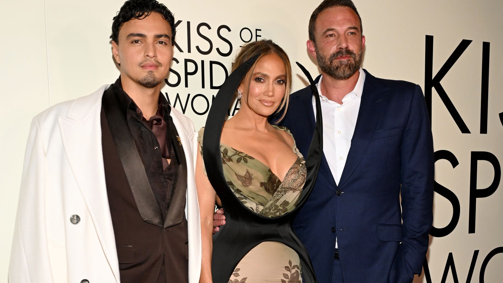 Jennifer Lopez y Ben Afleck, cogidos de la cintura en su reencuentro