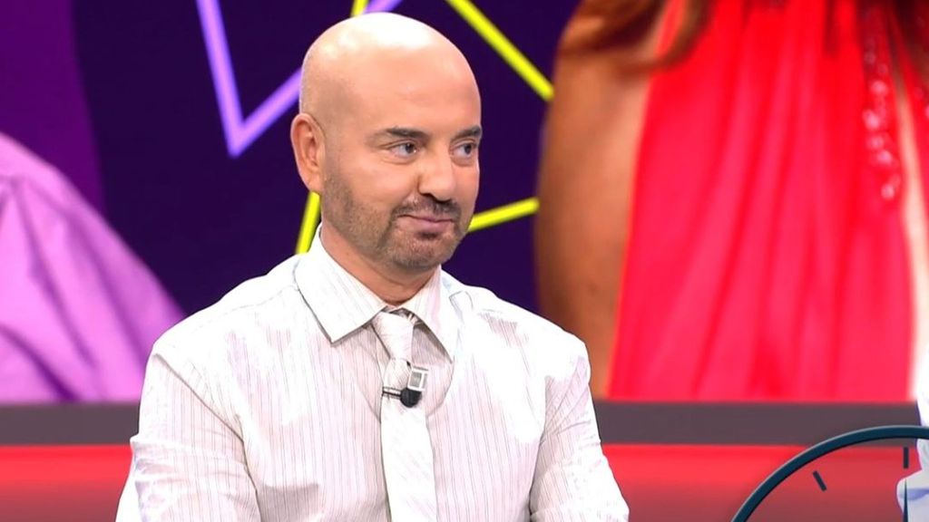 Luis Pliego revela el número de ventas que Mar Flores ha tenido con su último libro: "Es una ruina absoluta"