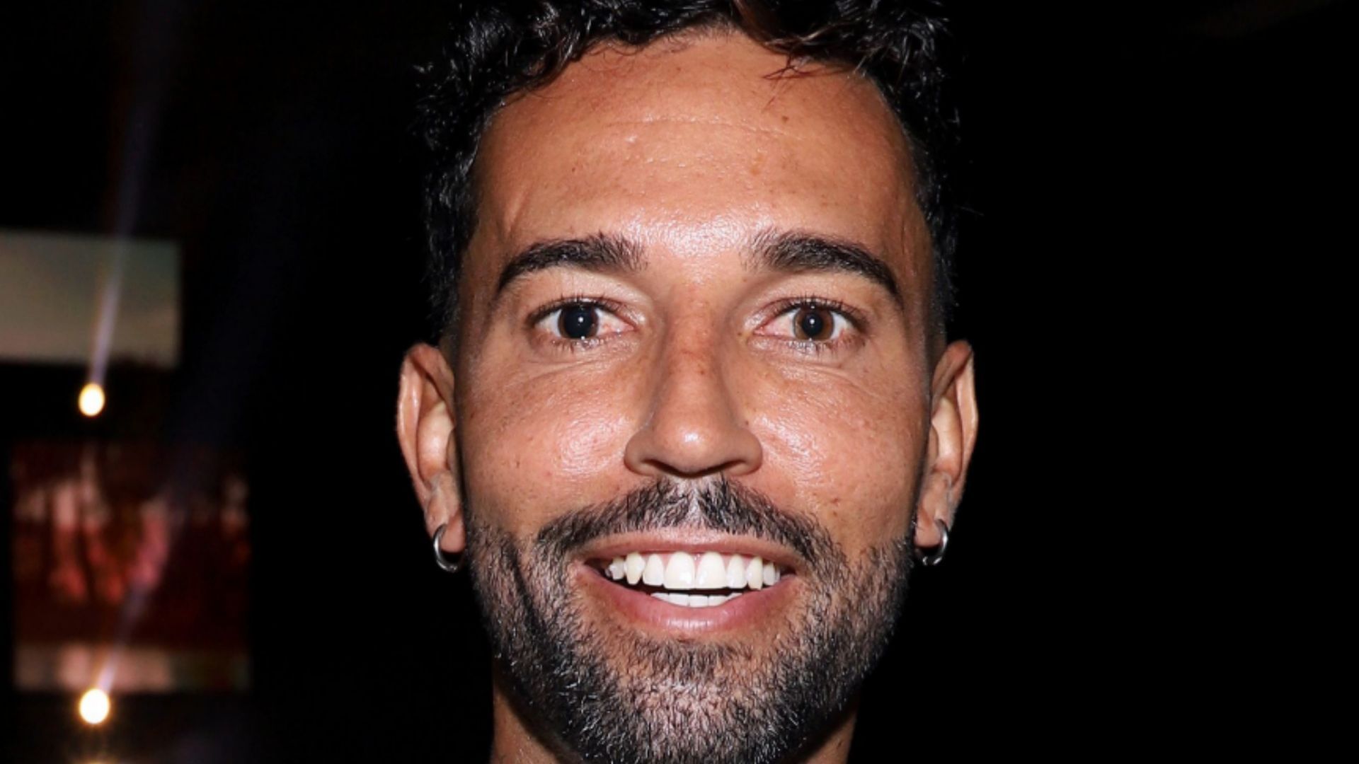 Omar Sánchez se quita la barba por primera vez en su vida: la reacción de su novia