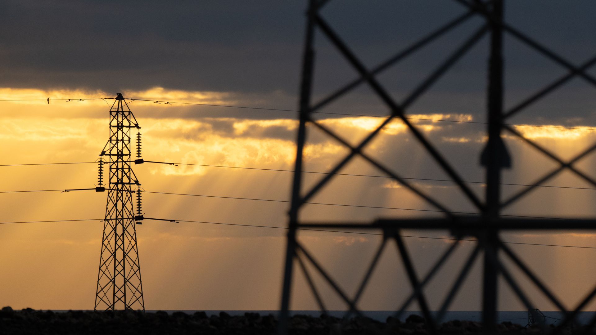 Apagón en España: ¿qué ocurrió si no fue un ciberataque? Apagón en España: ¿qué ocurrió si no fue un ciberataque?