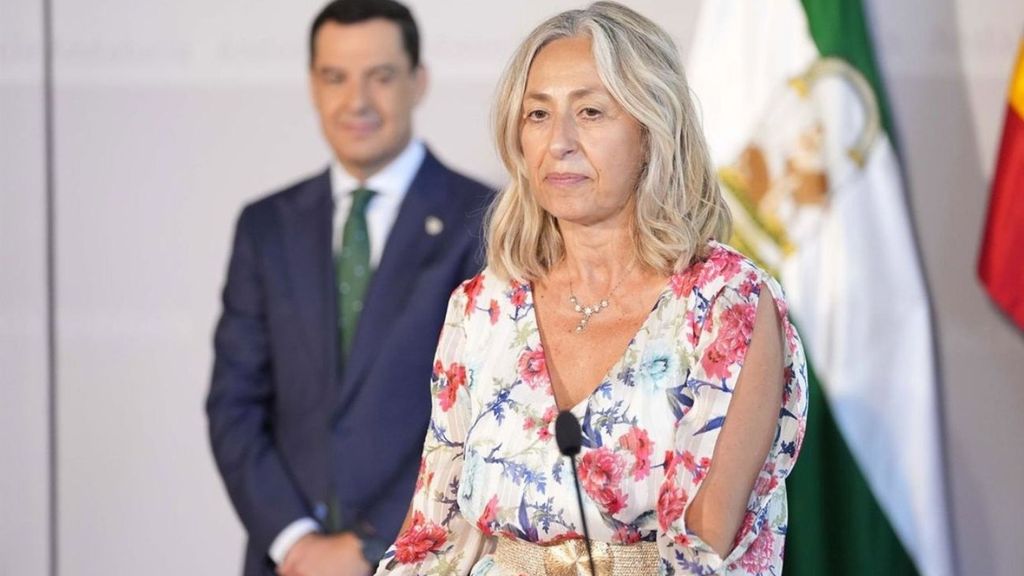 La consejera de Salud de Andalucía dimite por la crisis de los cribados de cáncer de mama