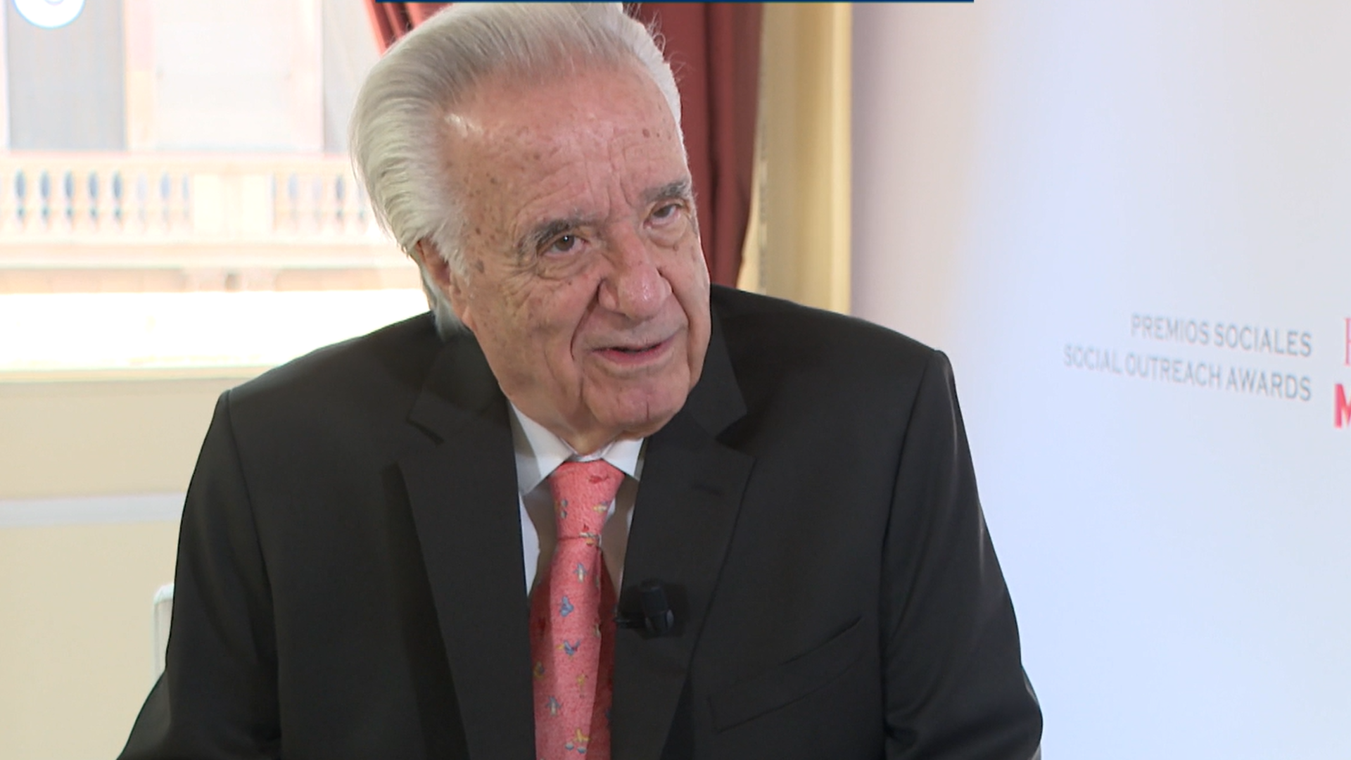 Joao Carlos, el prestigioso pianista que tuvo que aprender a tocar con unos guantes biónicos: "Tengo el alma de un poeta"