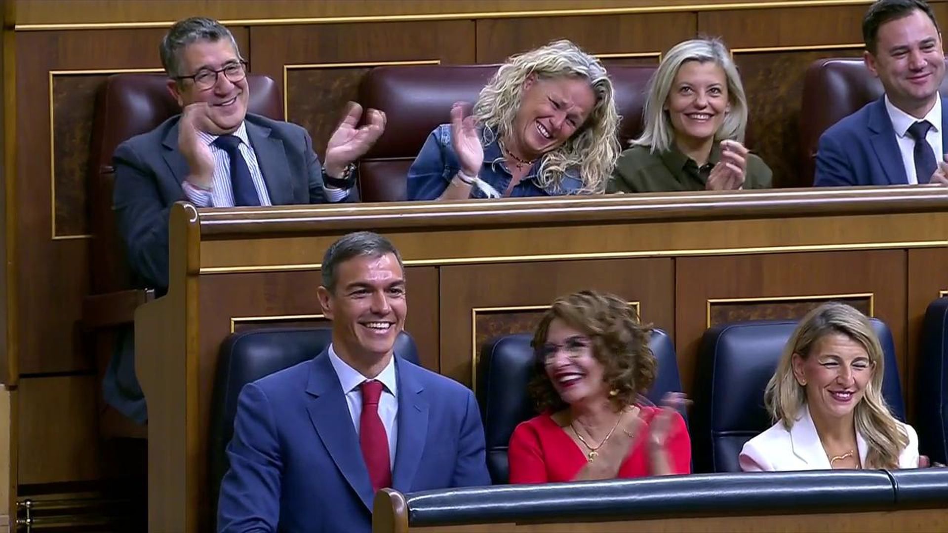 Sánchez levanta risas con su "ánimo, Alberto"