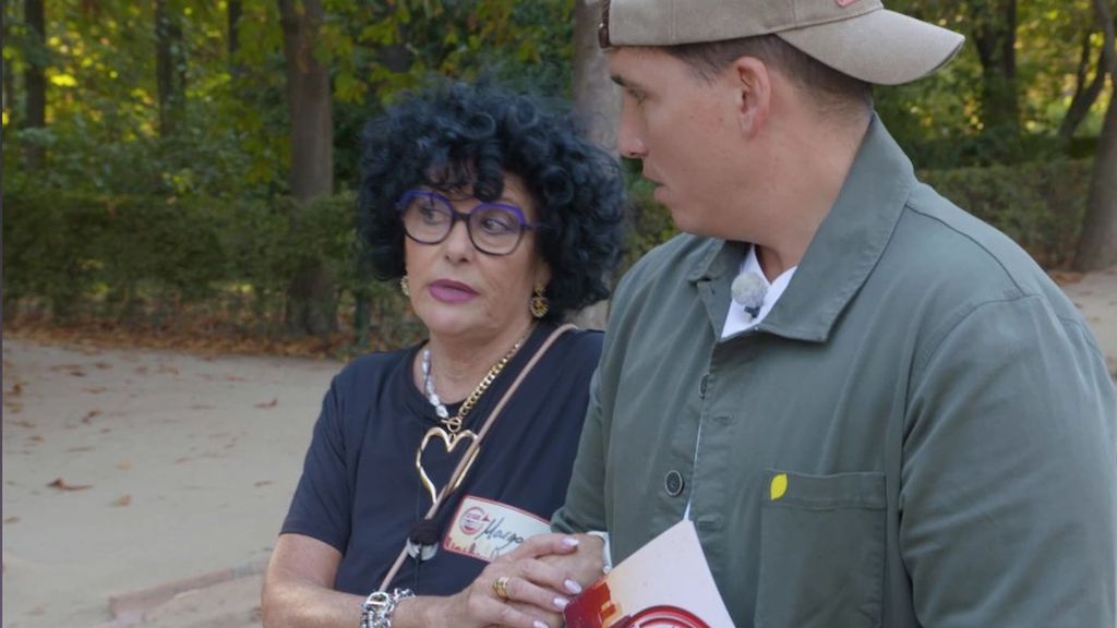 Xuso Jones, en shock al descubrir el trabajo de un familiar de una concursante de 'Lo sabe, no lo sabe': "Es diputado"