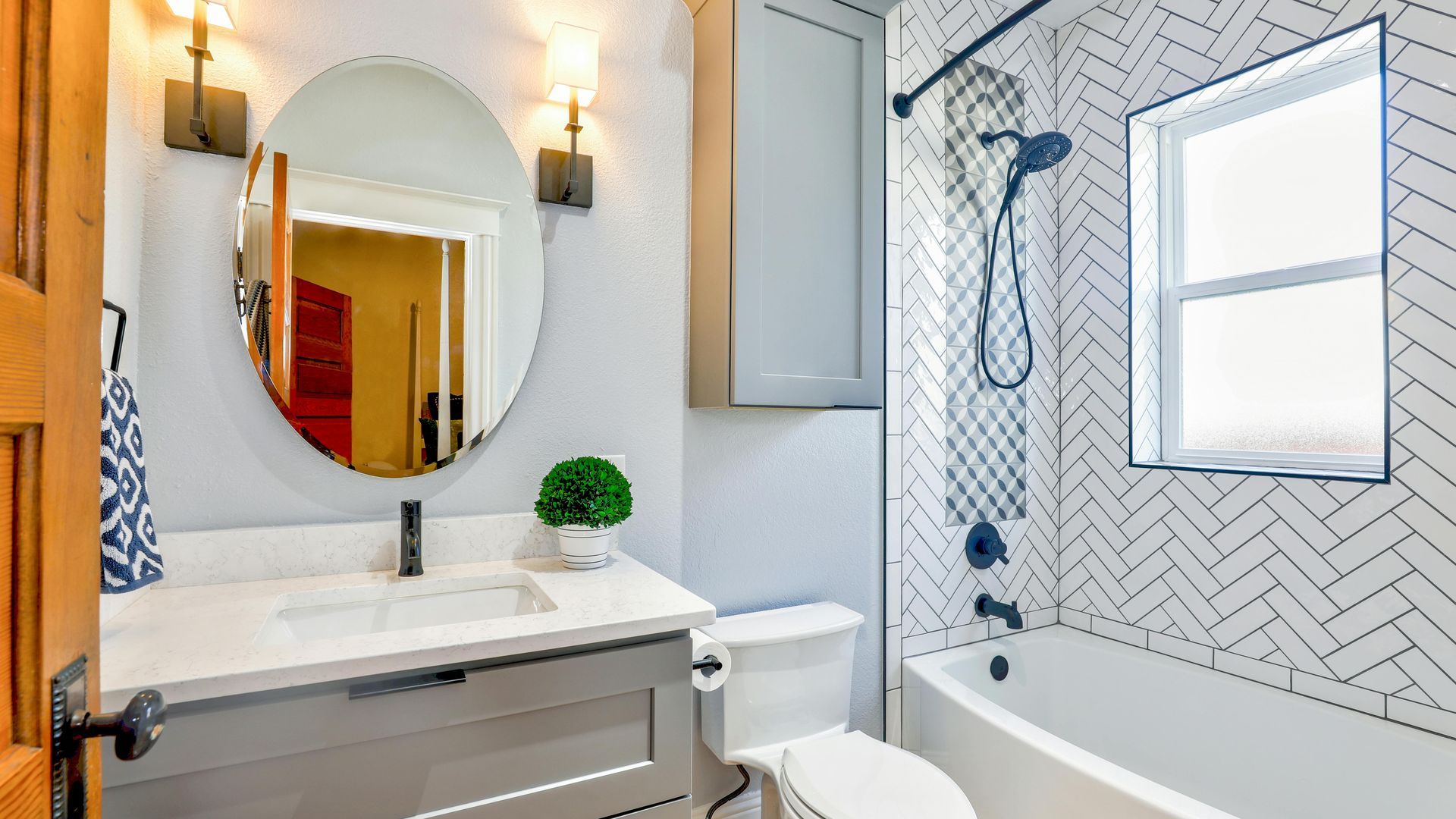 Baño con azulejos Baño con azulejos