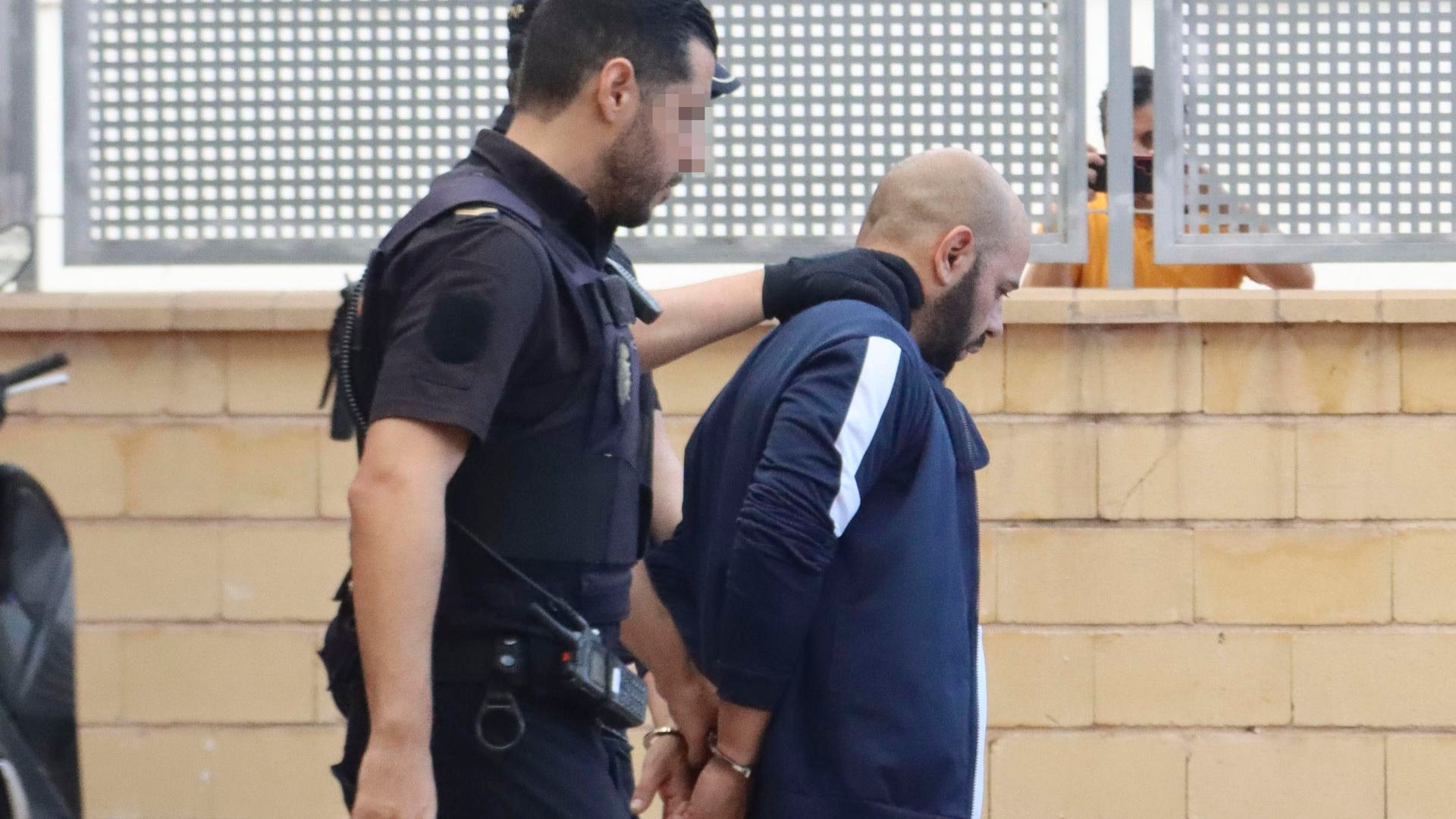 El padre del bebé de nueve días encontrado muerto en su domicilio en Ceuta