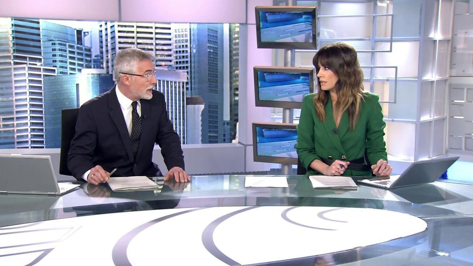 infoT5 mediodia 21022023