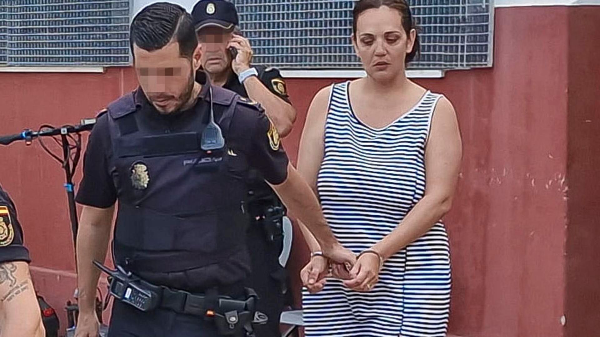 La madre del bebé de nueve días encontrado muerto en su domicilio en Ceuta