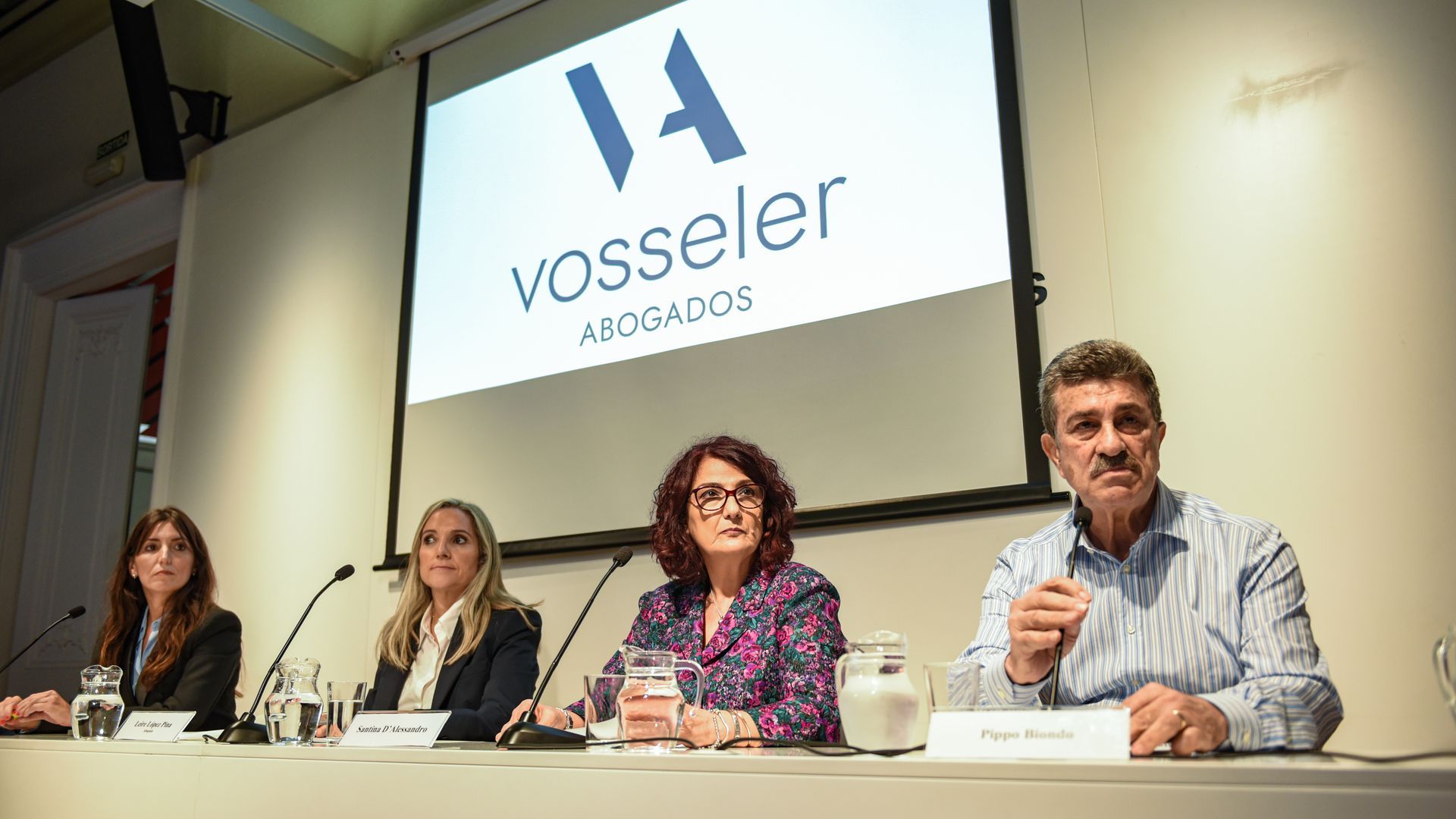 La rueda de prensa por las novedades en la muerte de Mario Biondo